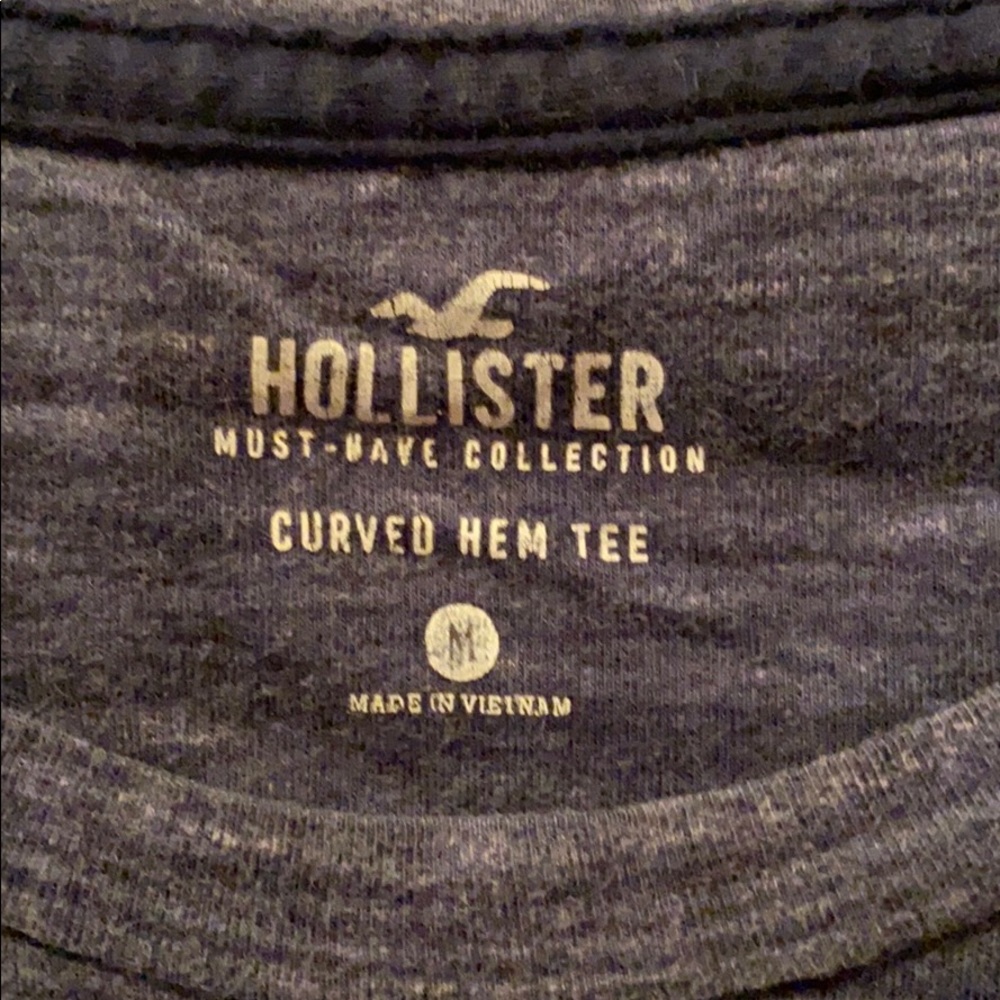 HOLLISTER T SHIRT - Picture 2 of 2